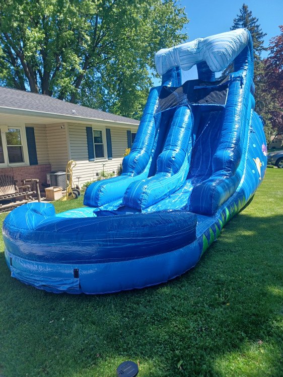 15 ft Tsunami Wave Waterslide